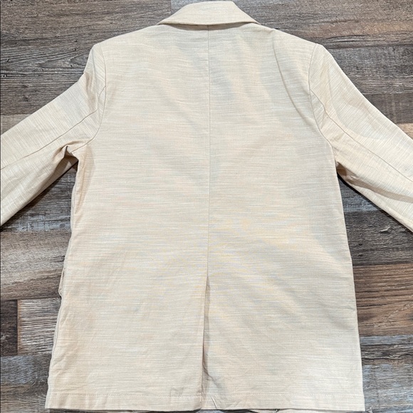 Cat & Jack Boy’s Beige Blazer with Button Details - Picture 5 of 5